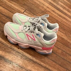 Kids Pink and Gray New Balance shoes